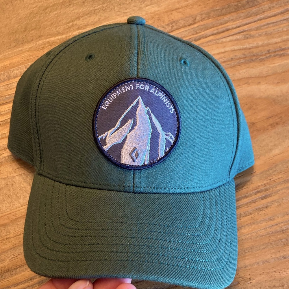 Black diamond ball cap EUC